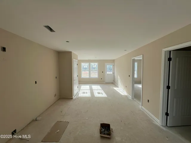 $319,879 | 52 Grace Pond Avenue, Benson, NC 27504