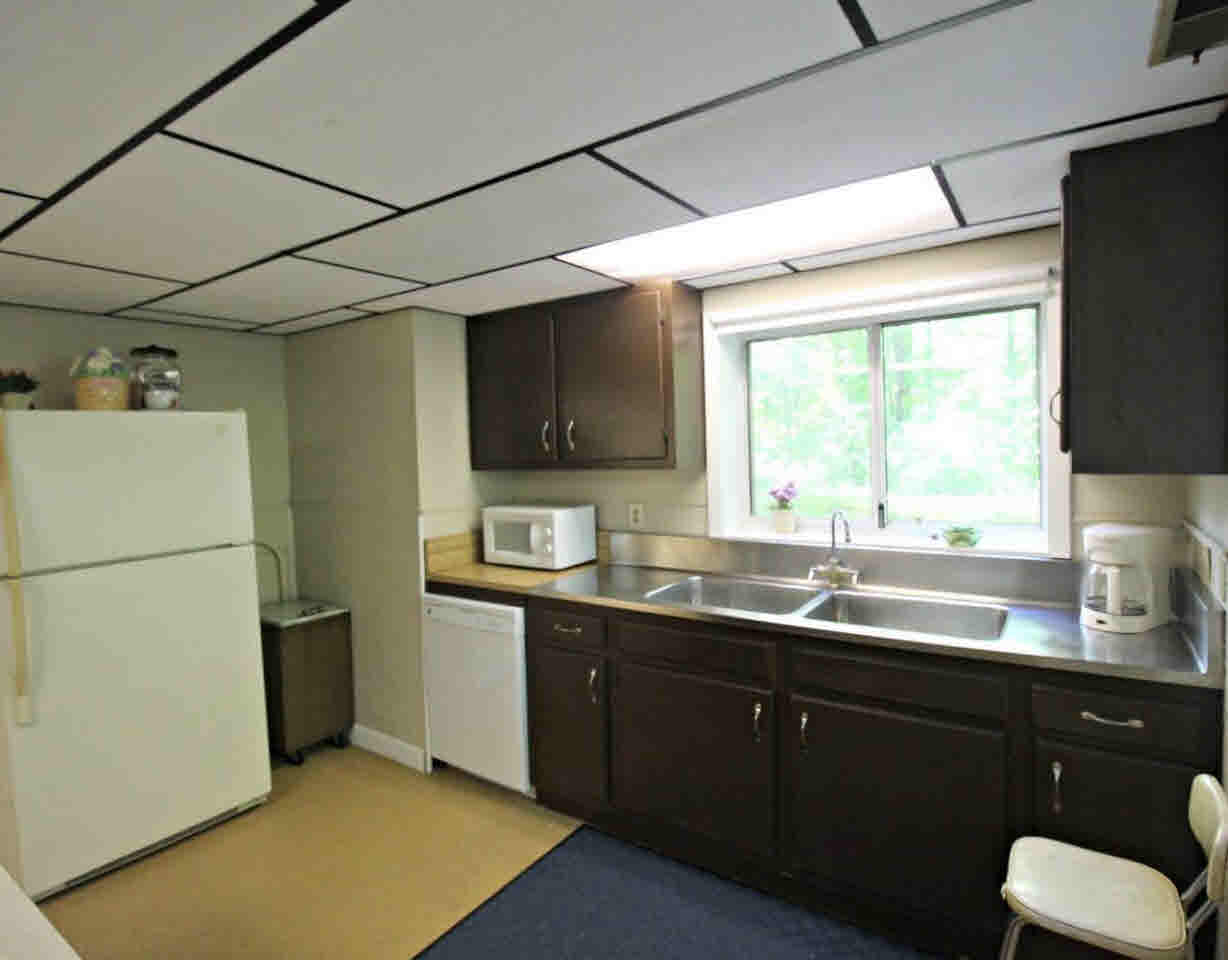 14415 Montle Road Clio, MI 48420 - Photo 7 of 27 21305605-6.JPG