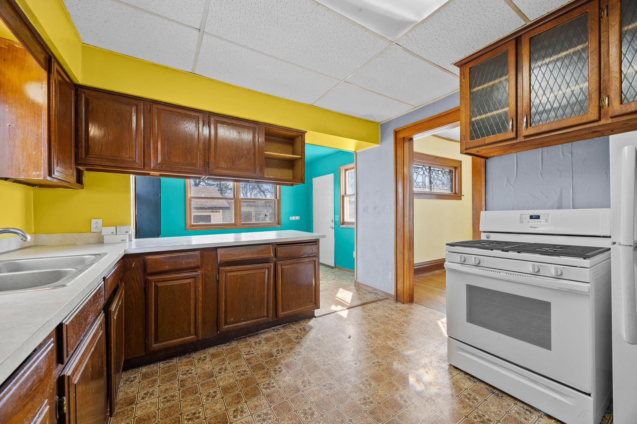 730 1st Street North Waterville, MN 56096 - Photo 8 of 31