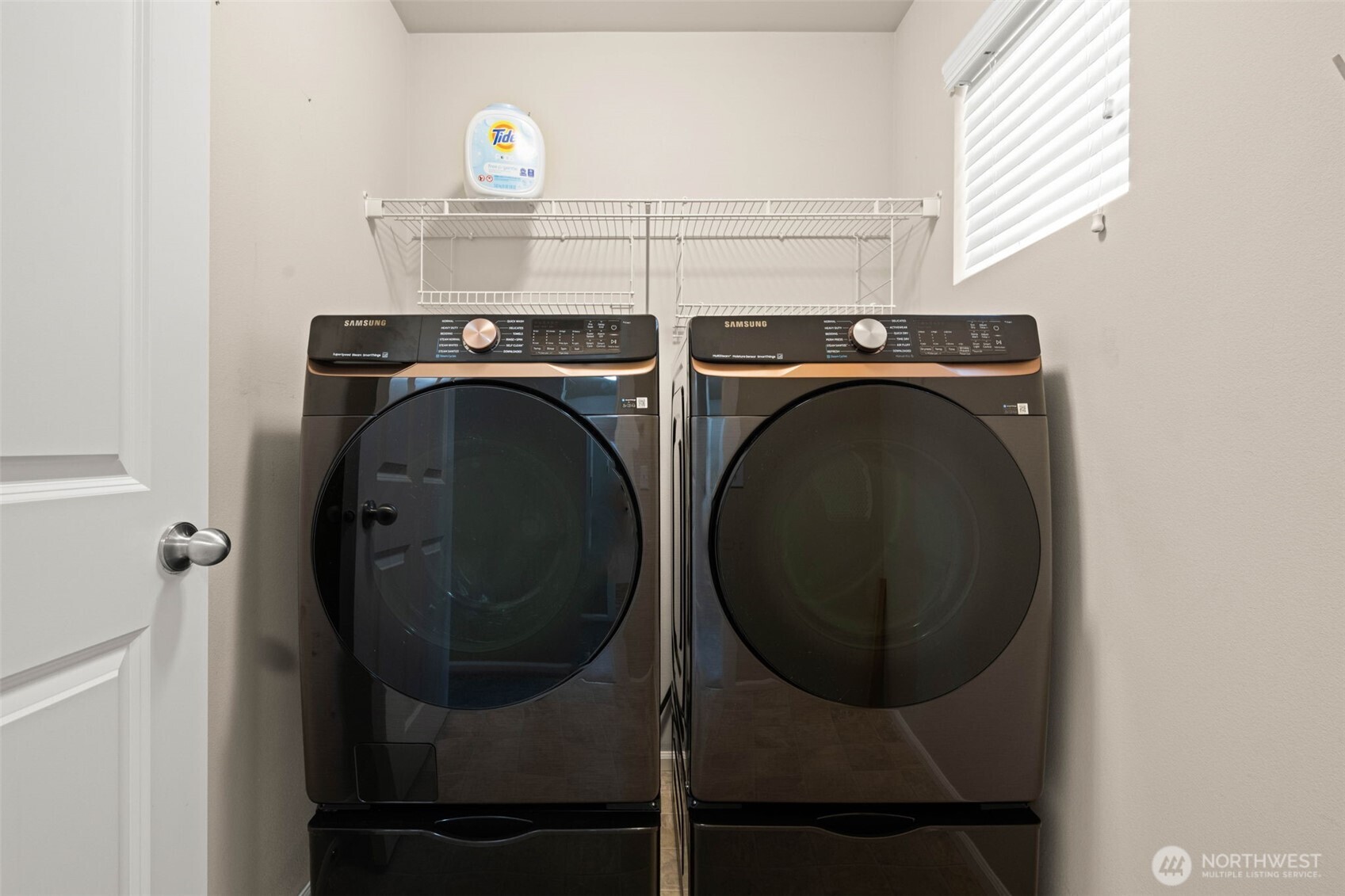 19312 1st Avenue West, Unit 4 Bothell, WA 98012 - Photo 24 of 32 a utility room with dryer and washer