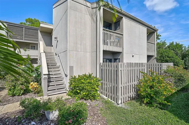 $225,000 | 244 Woodland Drive, Unit 244, Osprey, FL 34229