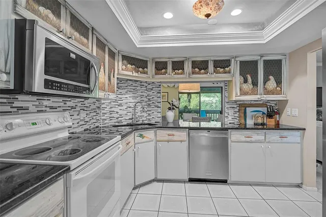 $225,000 | 244 Woodland Drive, Unit 244, Osprey, FL 34229