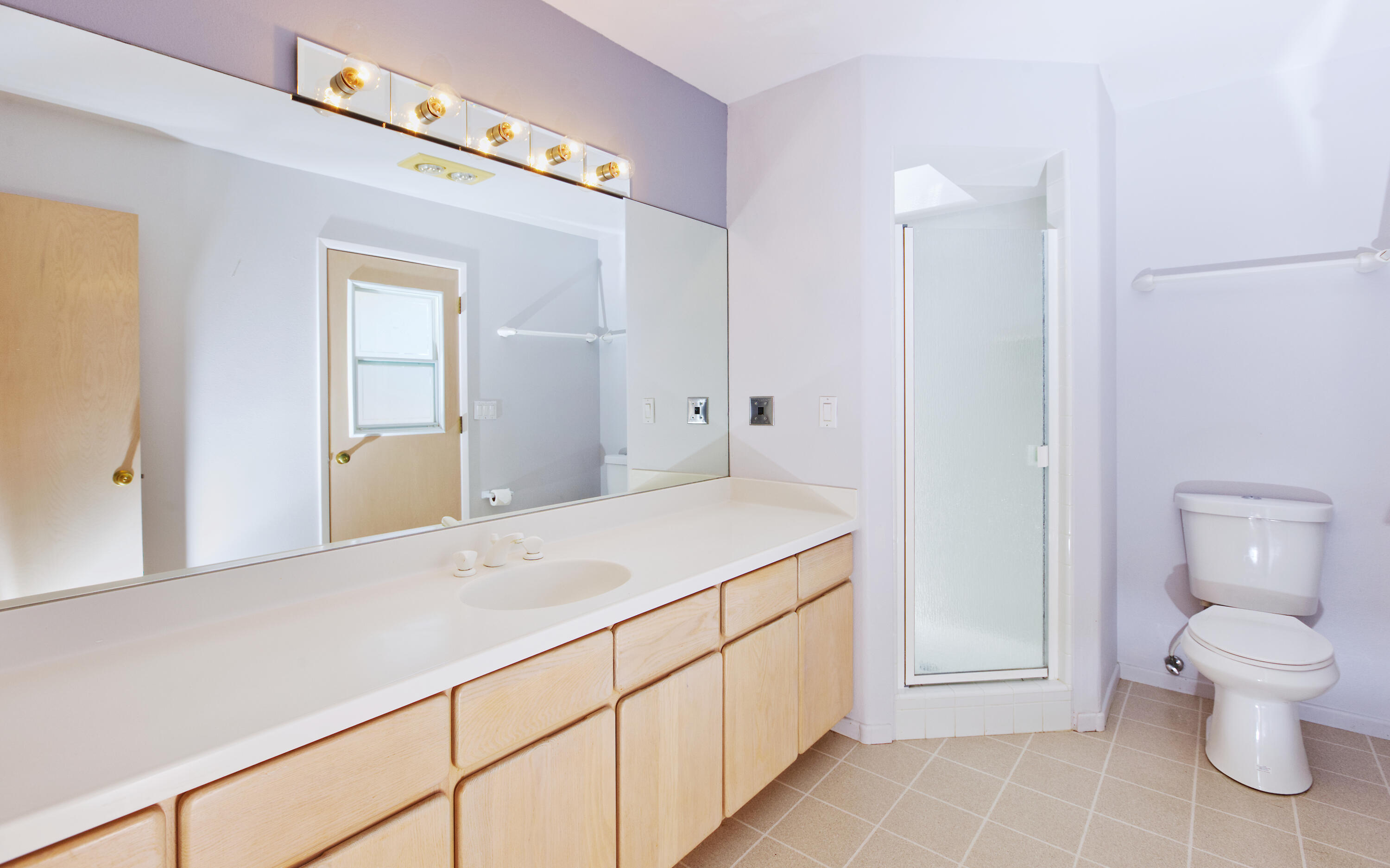 940 Camino Del Rio Santa Barbara, CA 93110 - Photo 20 of 28 Bathroom 3