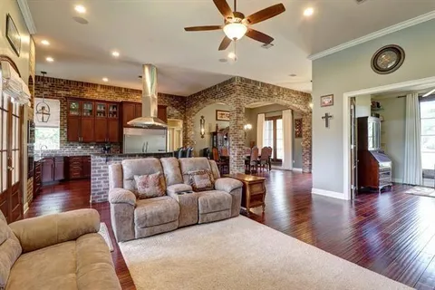 $630,000 | 719 Odessa Lane, Covington, LA 70435