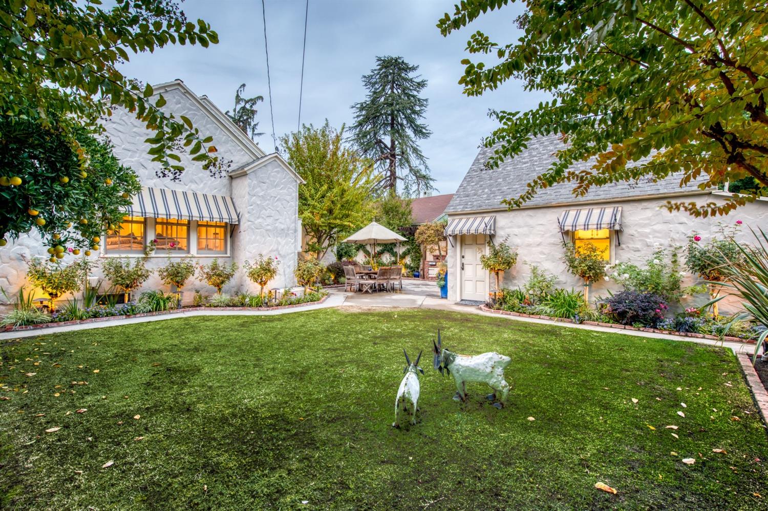 560 East Clinton Avenue Fresno, CA 93704 - Photo 39 of 49 a view of outdoor space and yard