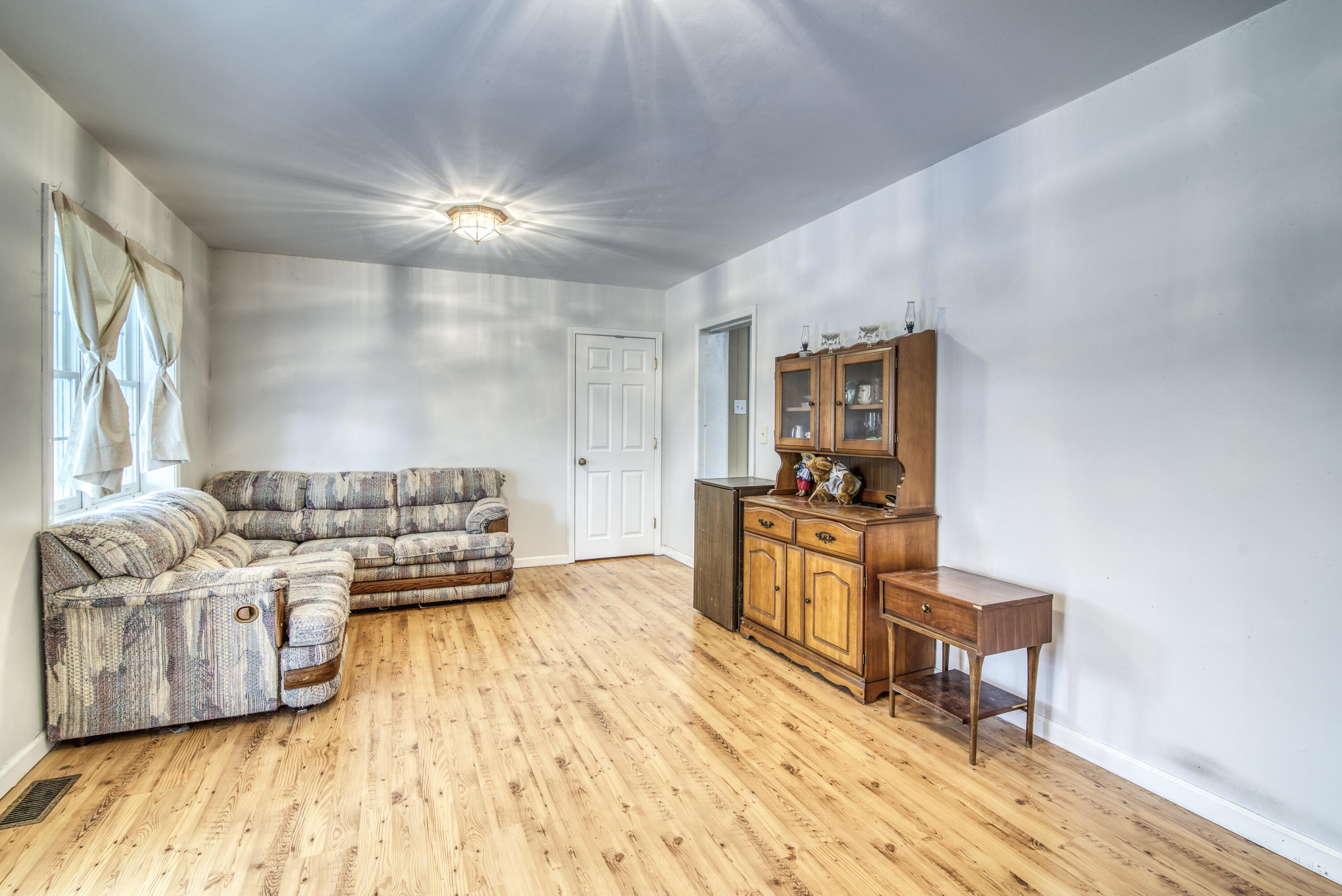23270 Denton Valley Road Abingdon, VA 24211 - Photo 19 of 41 23270-Denton-Valley-Rd Abingdon-VA-30