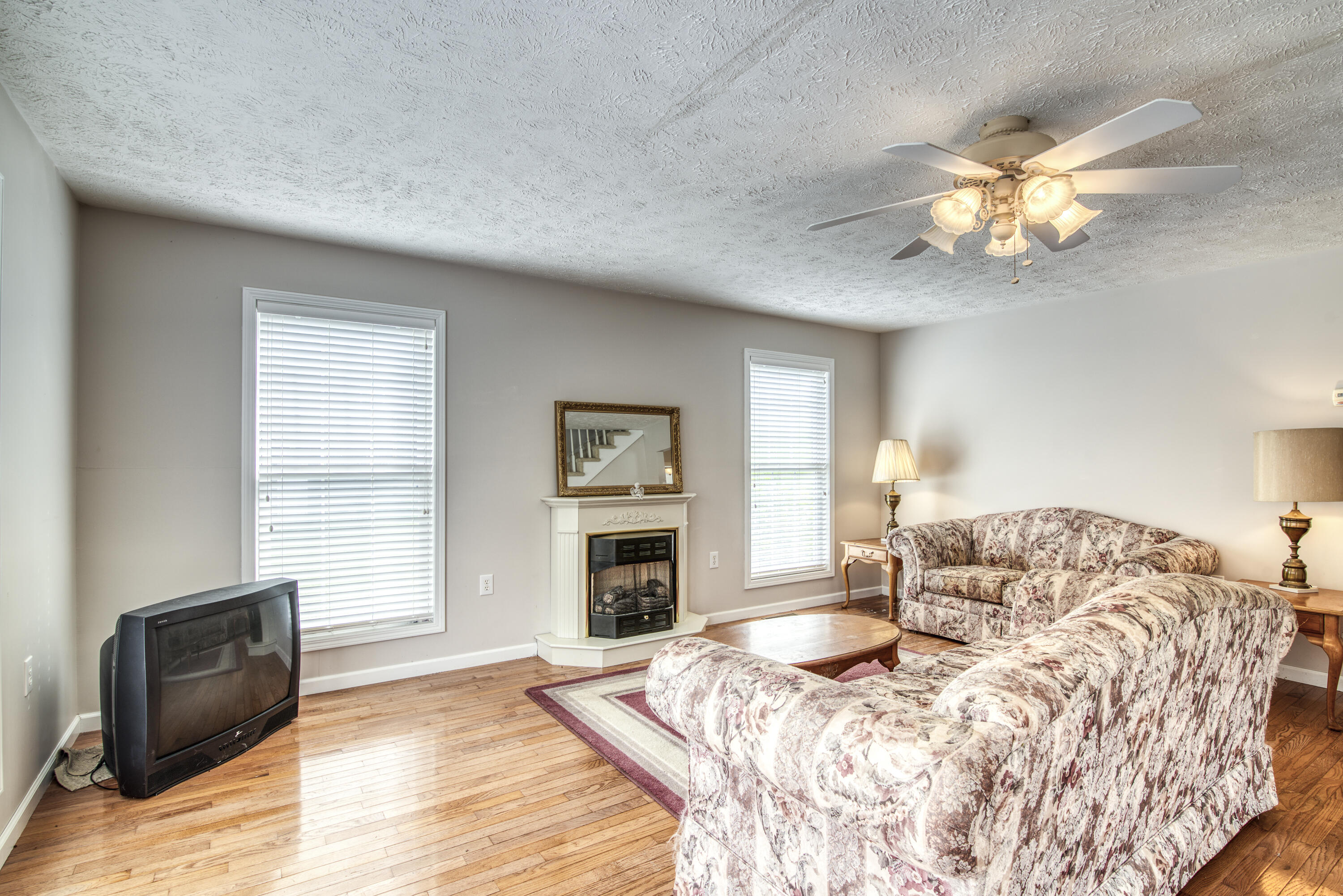 23270 Denton Valley Road Abingdon, VA 24211 - Photo 3 of 41 23270-Denton-Valley-Rd Abingdon-VA-11