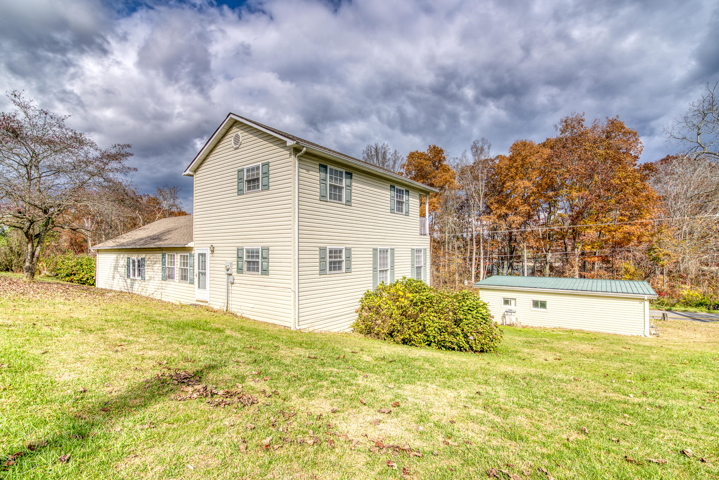 23270 Denton Valley Road Abingdon, VA 24211 - Photo 37 of 41 23270-Denton-Valley-Rd Abingdon-VA-6
