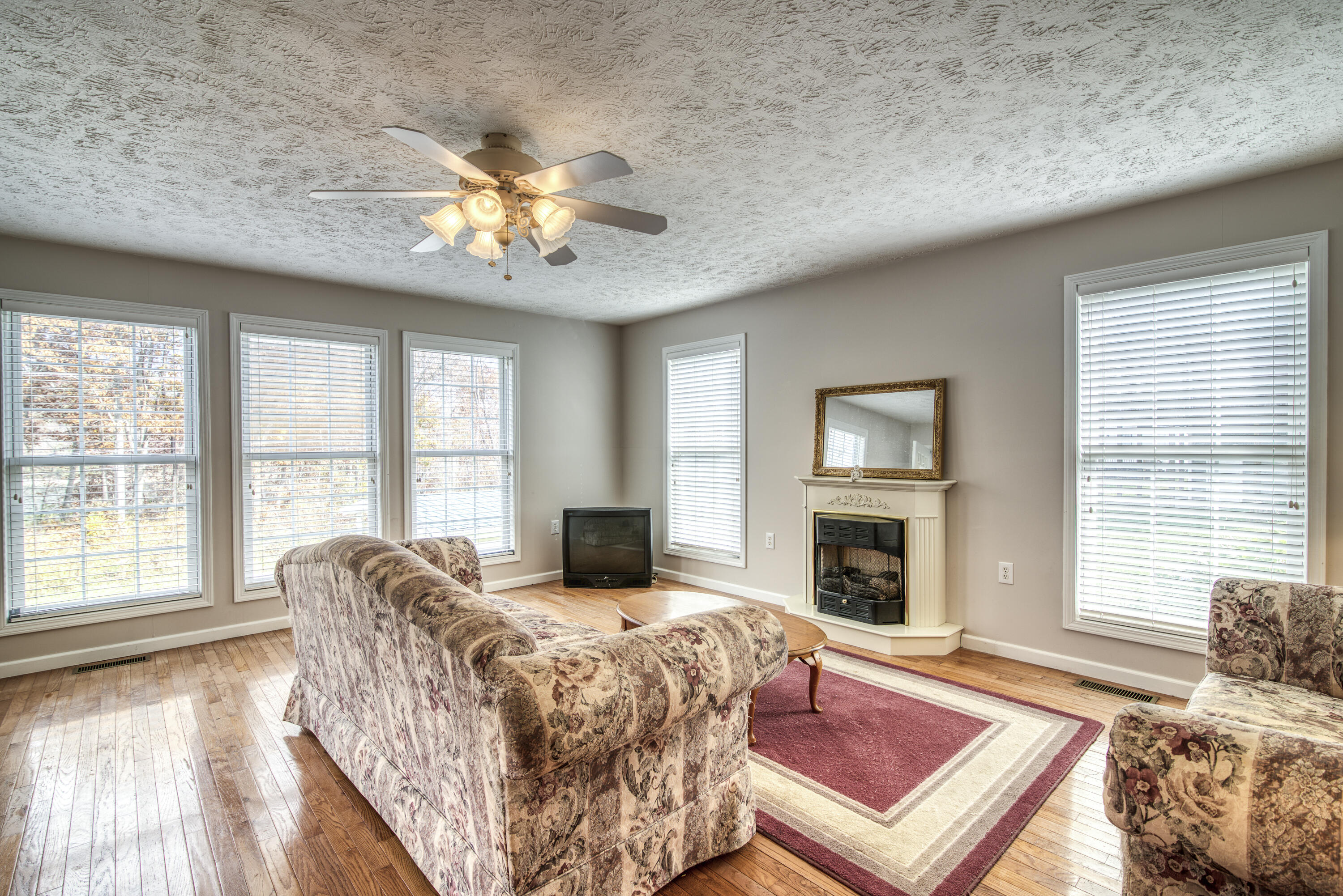 23270 Denton Valley Road Abingdon, VA 24211 - Photo 4 of 41 23270-Denton-Valley-Rd Abingdon-VA-12