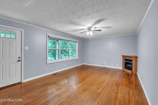 $274,900 | 241 Skyline Drive, Oneida, TN 37841