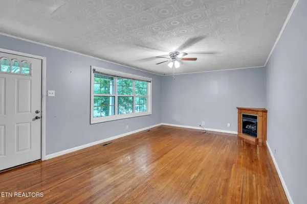$264,900 | 241 Skyline Drive, Oneida, TN 37841