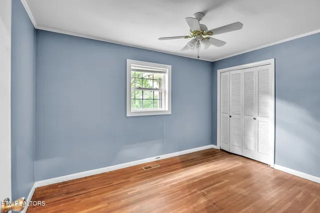 $274,900 | 241 Skyline Drive, Oneida, TN 37841