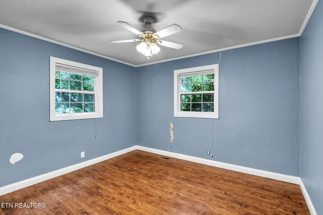 $274,900 | 241 Skyline Drive, Oneida, TN 37841