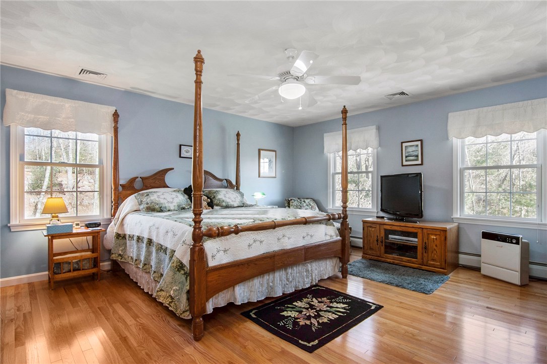 9 Teft Court Hopkinton, RI 02832 - Photo 12 of 28