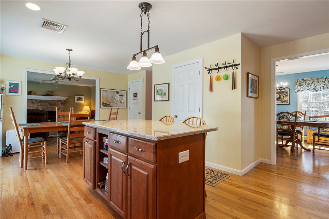 9 Teft Court Hopkinton, RI 02832 - Photo 6 of 28