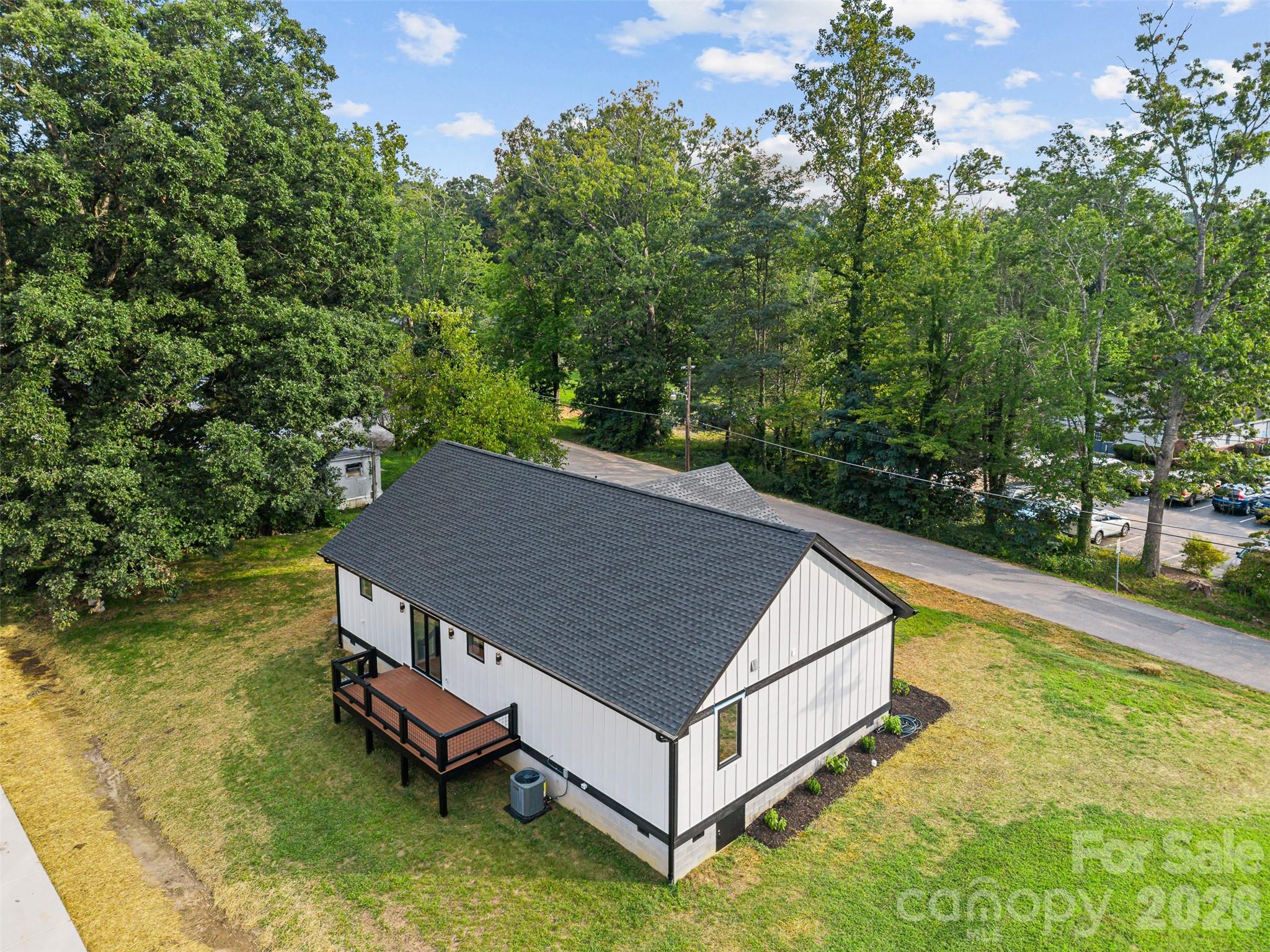 902 Narva Road Hendersonville, NC 28792 - Photo 44 of 48 Gallery Image 44