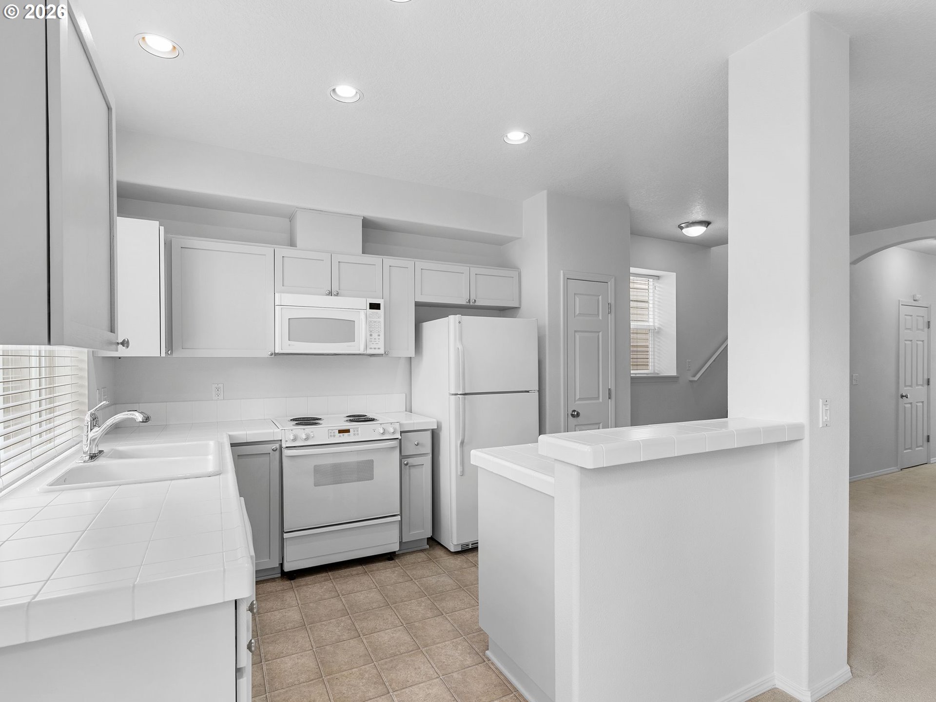 6265 Southwest 208th Terrace Beaverton, OR 97078 - Photo 11 of 36