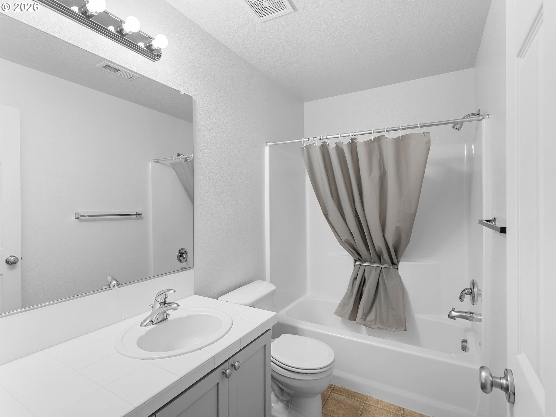 6265 Southwest 208th Terrace Beaverton, OR 97078 - Photo 22 of 36