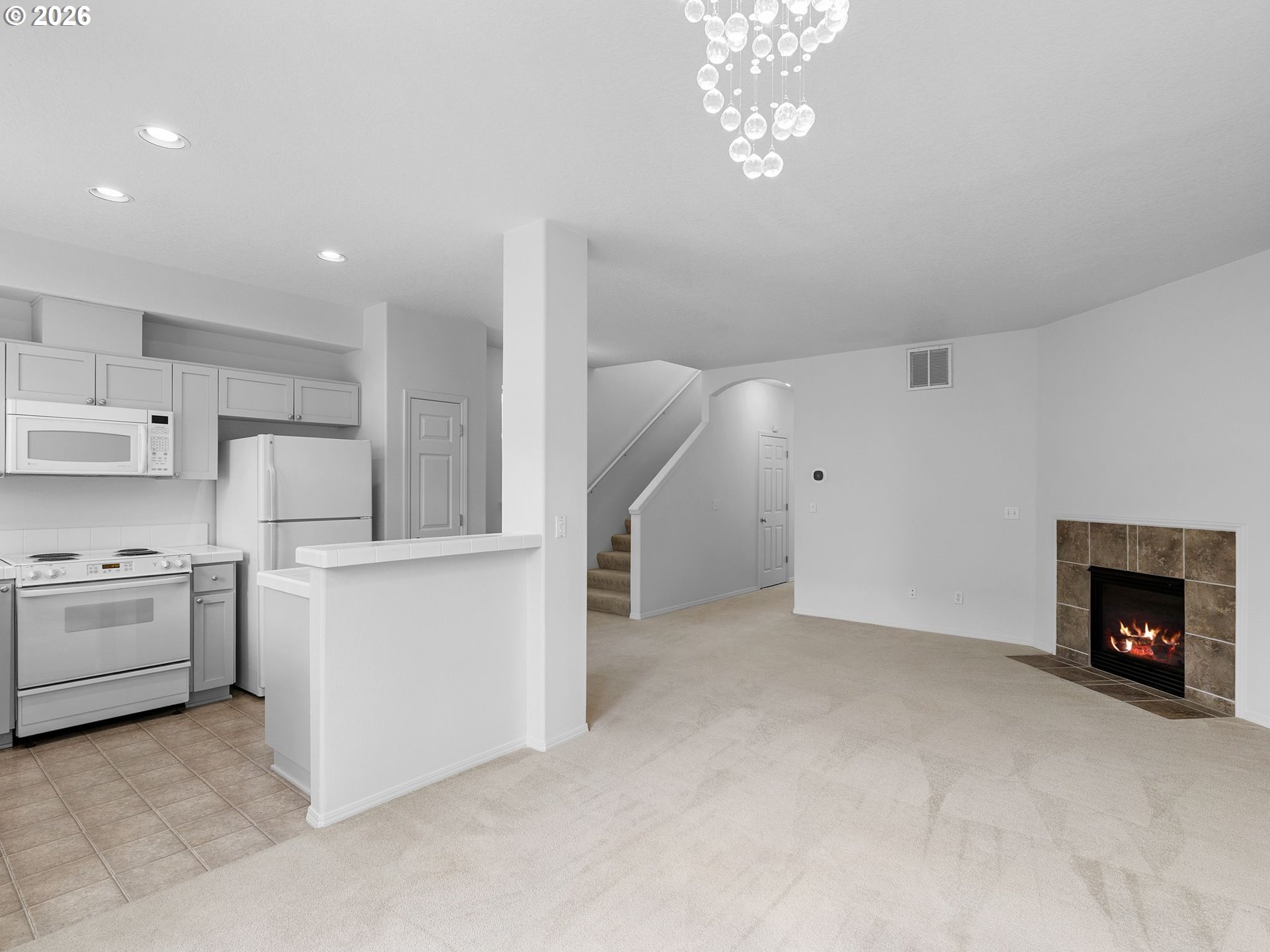 6265 Southwest 208th Terrace Beaverton, OR 97078 - Photo 9 of 36