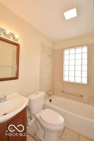 $1,299 | 5005 Indianola Avenue, Indianapolis, IN 46205