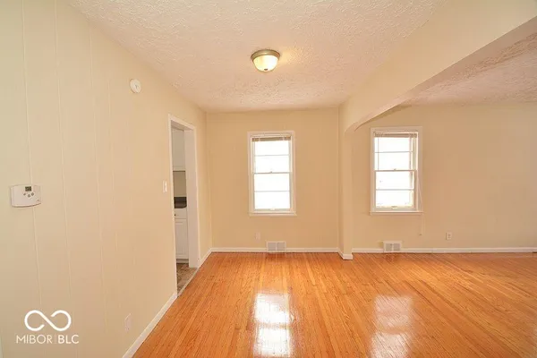 $1,299 | 5005 Indianola Avenue, Indianapolis, IN 46205