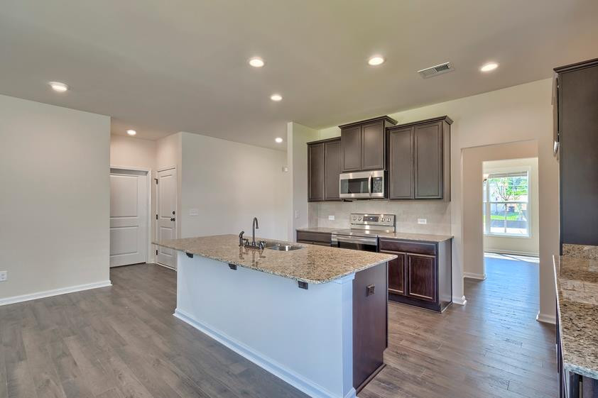 6136 Whirlaway Road Graniteville, SC 29829 - Photo 3 of 12 Cook with gas/ / photo of like home