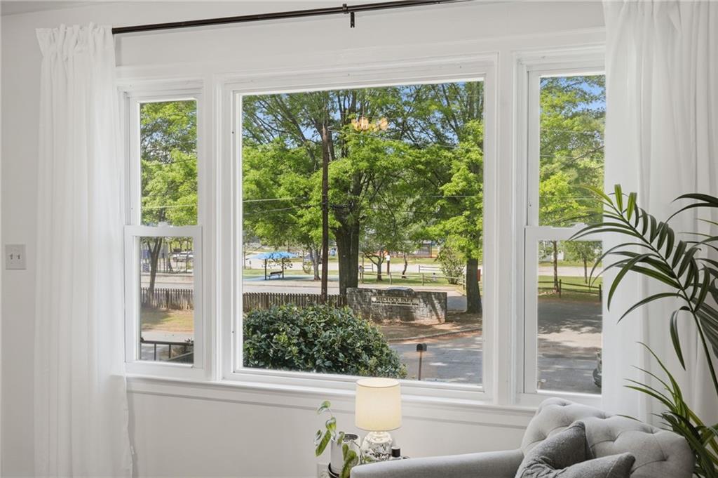 898 Scott Circle Decatur, GA 30033 - Photo 13 of 47