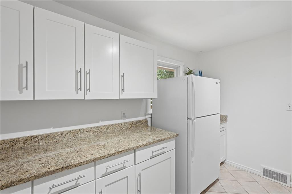 898 Scott Circle Decatur, GA 30033 - Photo 18 of 47