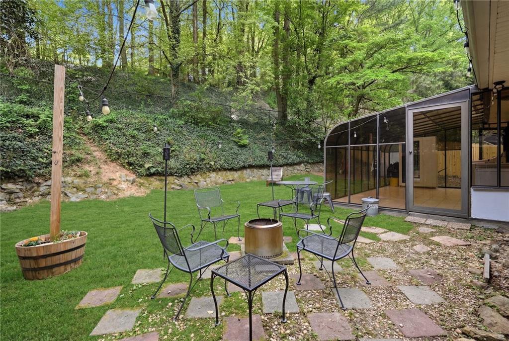 898 Scott Circle Decatur, GA 30033 - Photo 36 of 47