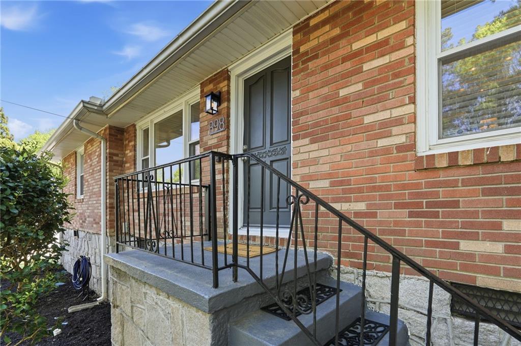 898 Scott Circle Decatur, GA 30033 - Photo 6 of 47