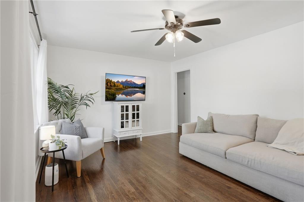 898 Scott Circle Decatur, GA 30033 - Photo 10 of 47