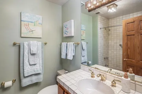 $1,595,000 | 7351 Alicante Road, Carlsbad, CA 92009