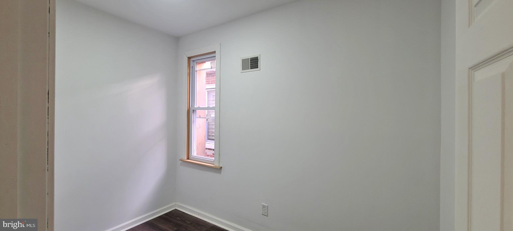 1817 North 26th Street Philadelphia, PA 19121 - Photo 15 of 25 a small space with a window