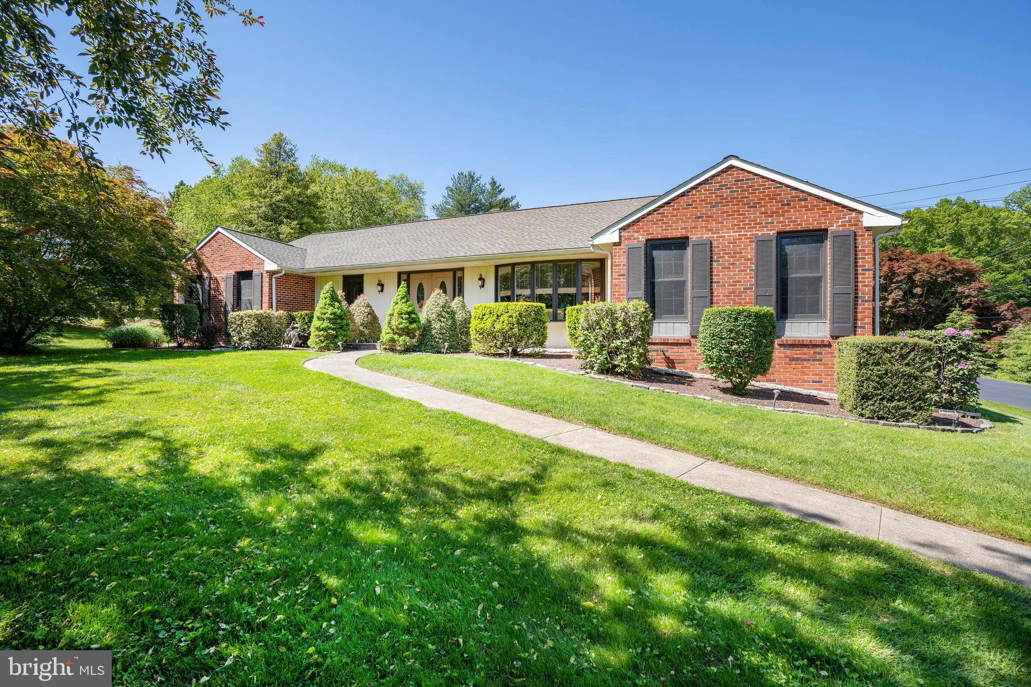 100 Valleyview Road Hockessin, DE 19707 - Photo 2 of 58 Gallery Image 2