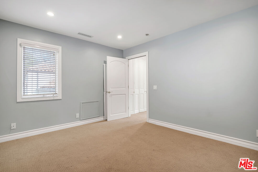 10557 Rocca Place Los Angeles, CA 90077 - Photo 33 of 52