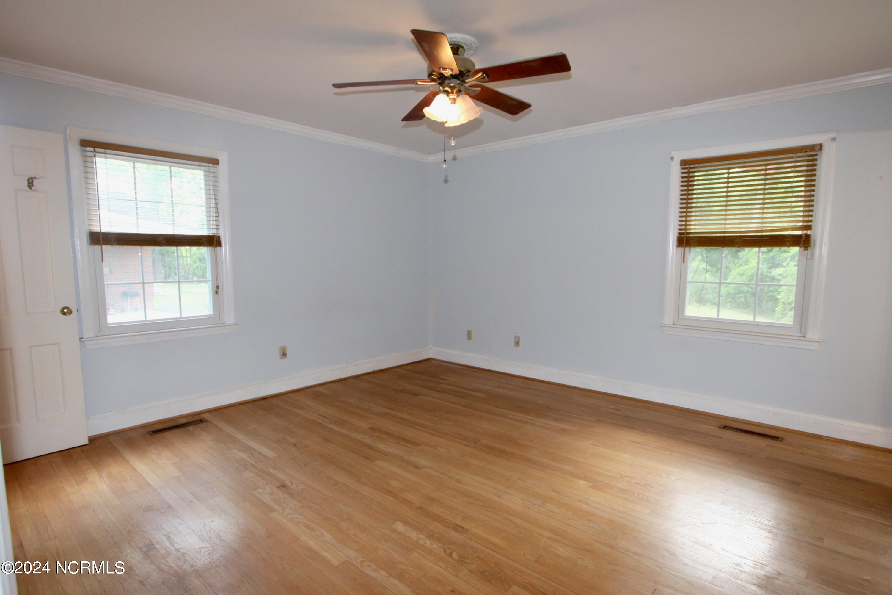 609 River Street Jacksonville, NC 28540 - Photo 20 of 47 Master Bedroom