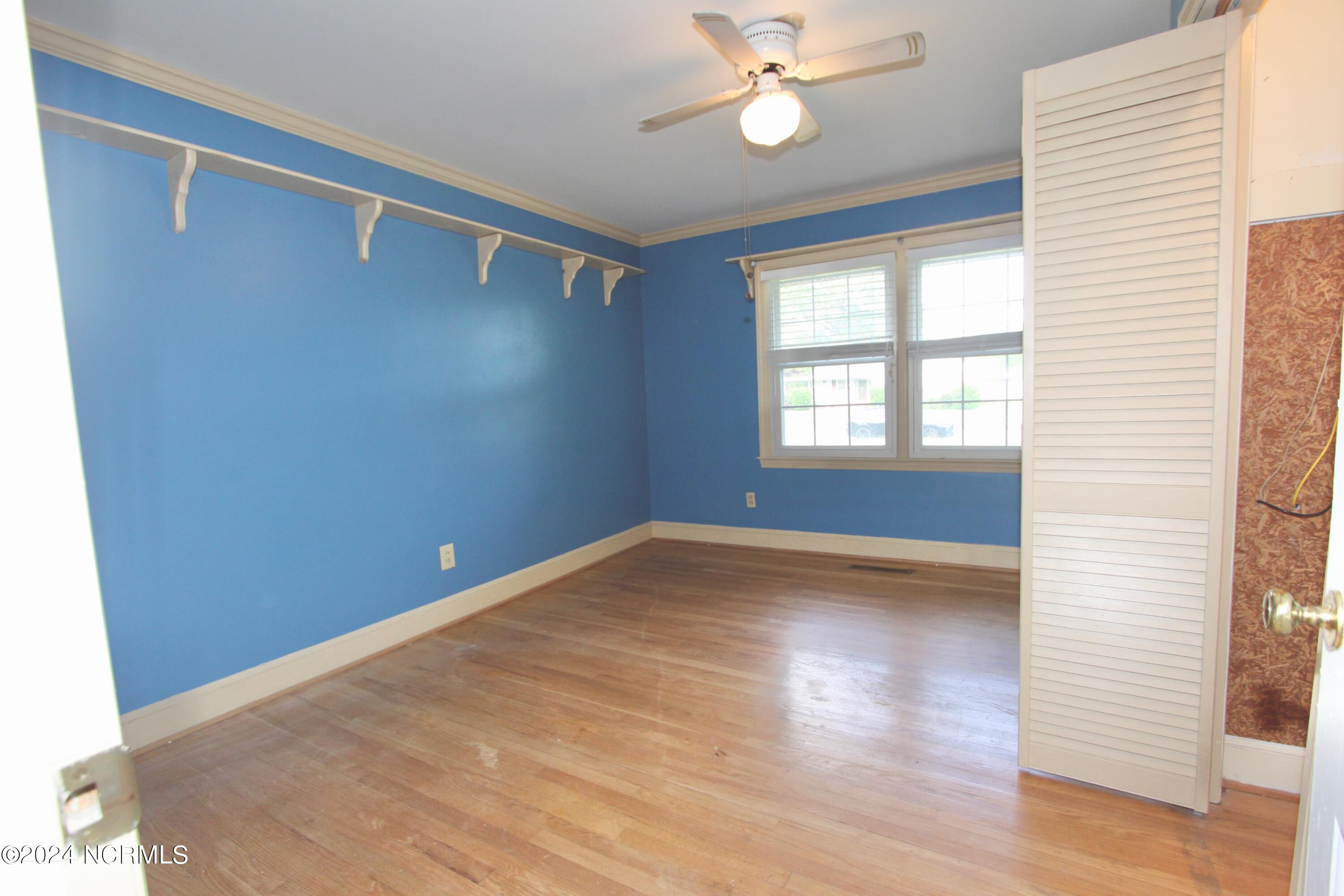 609 River Street Jacksonville, NC 28540 - Photo 26 of 47 2nd Bedroom