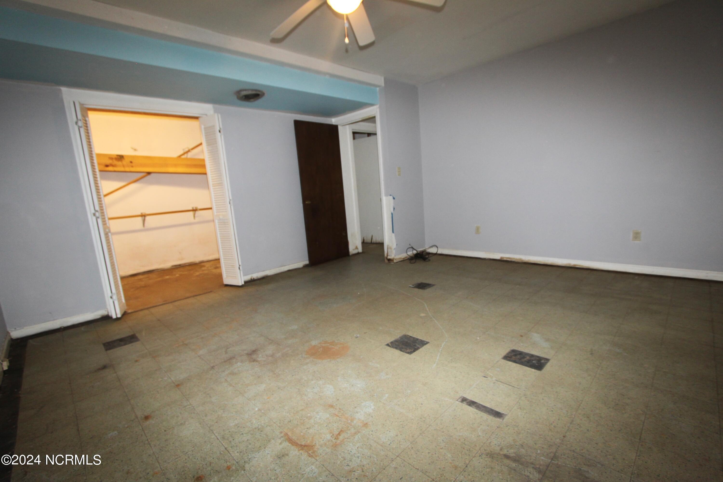 609 River Street Jacksonville, NC 28540 - Photo 37 of 47 Basement Bedroom