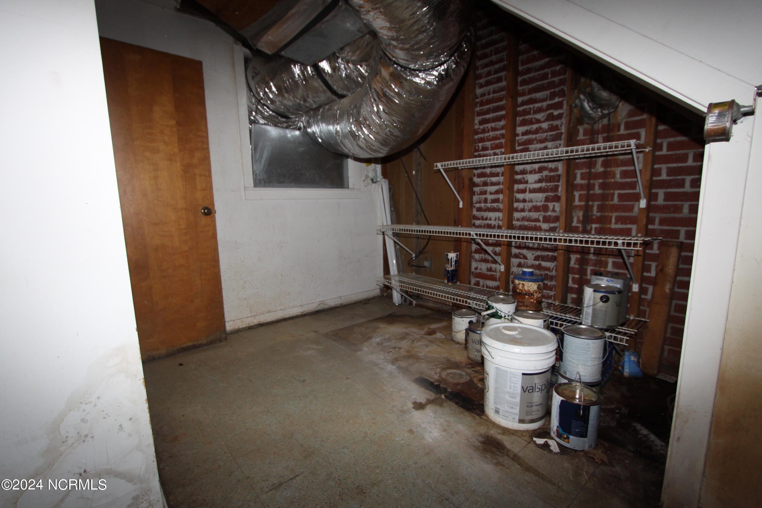 609 River Street Jacksonville, NC 28540 - Photo 39 of 47 Storage