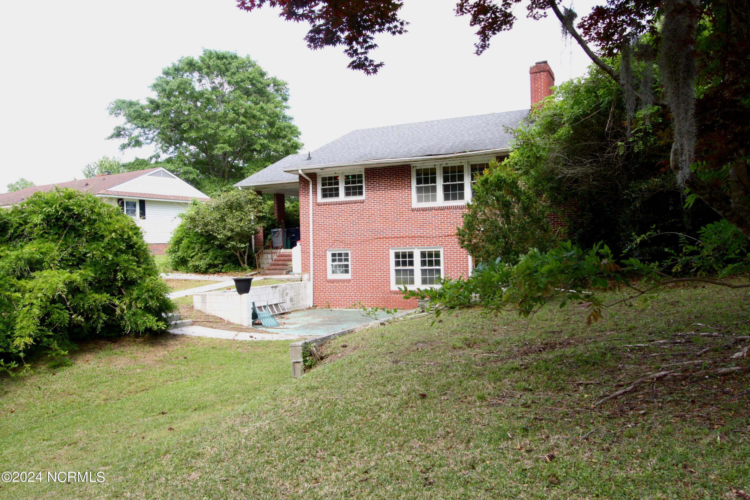 609 River Street Jacksonville, NC 28540 - Photo 41 of 47 Rear of Home