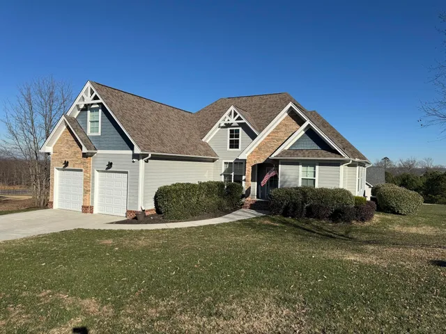 $589,888 | 10952 High River Drive, Soddy Daisy, TN 37379
