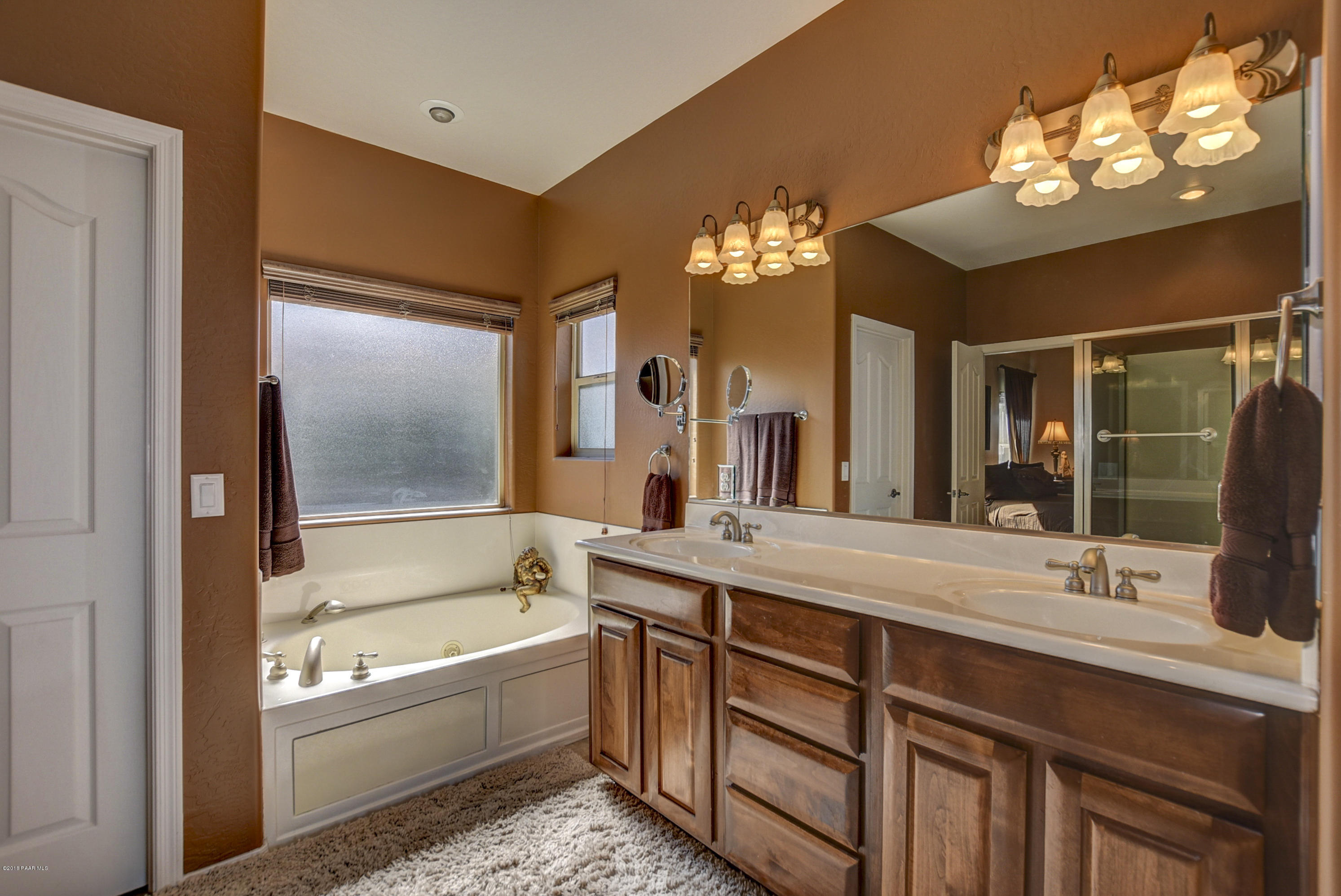11171 Pima Road Dewey, AZ 86327 - Photo 21 of 33 Master Bathroom 1
