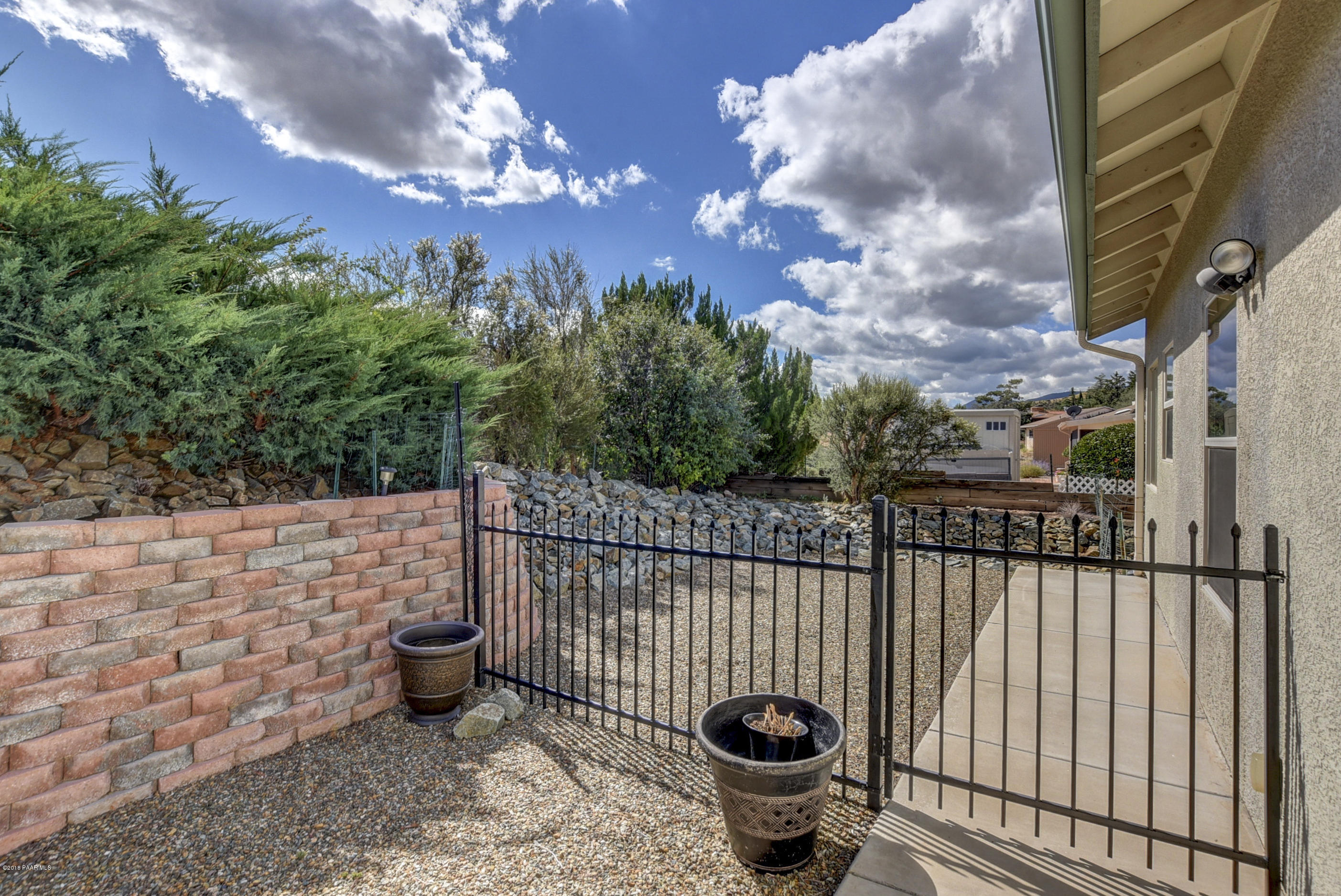 11171 Pima Road Dewey, AZ 86327 - Photo 27 of 33 Side Yard Dog Run