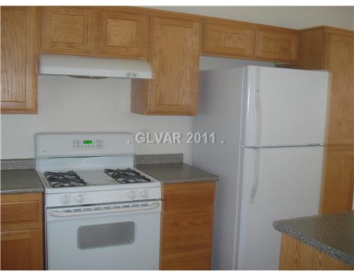 9313 Roping Cowboy Avenue Las Vegas, NV 89178 - Photo 4 of 22 Kitchen.