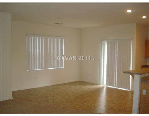 9313 Roping Cowboy Avenue Las Vegas, NV 89178 - Photo 6 of 22 Kitchen.