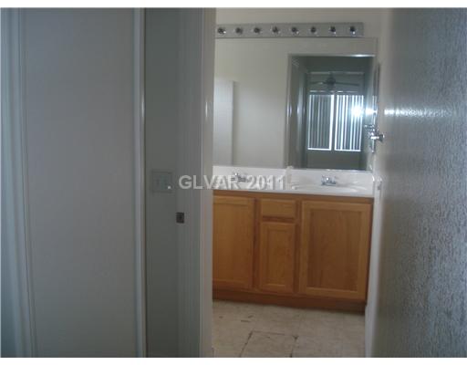 9313 Roping Cowboy Avenue Las Vegas, NV 89178 - Photo 10 of 22 Master Bath/Spa.