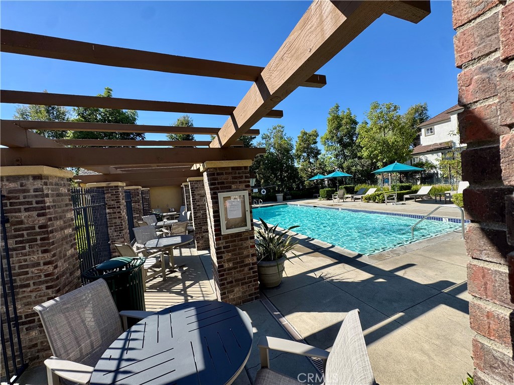 27 Harwick Court Ladera Ranch, CA 92694 - Photo 8 of 24