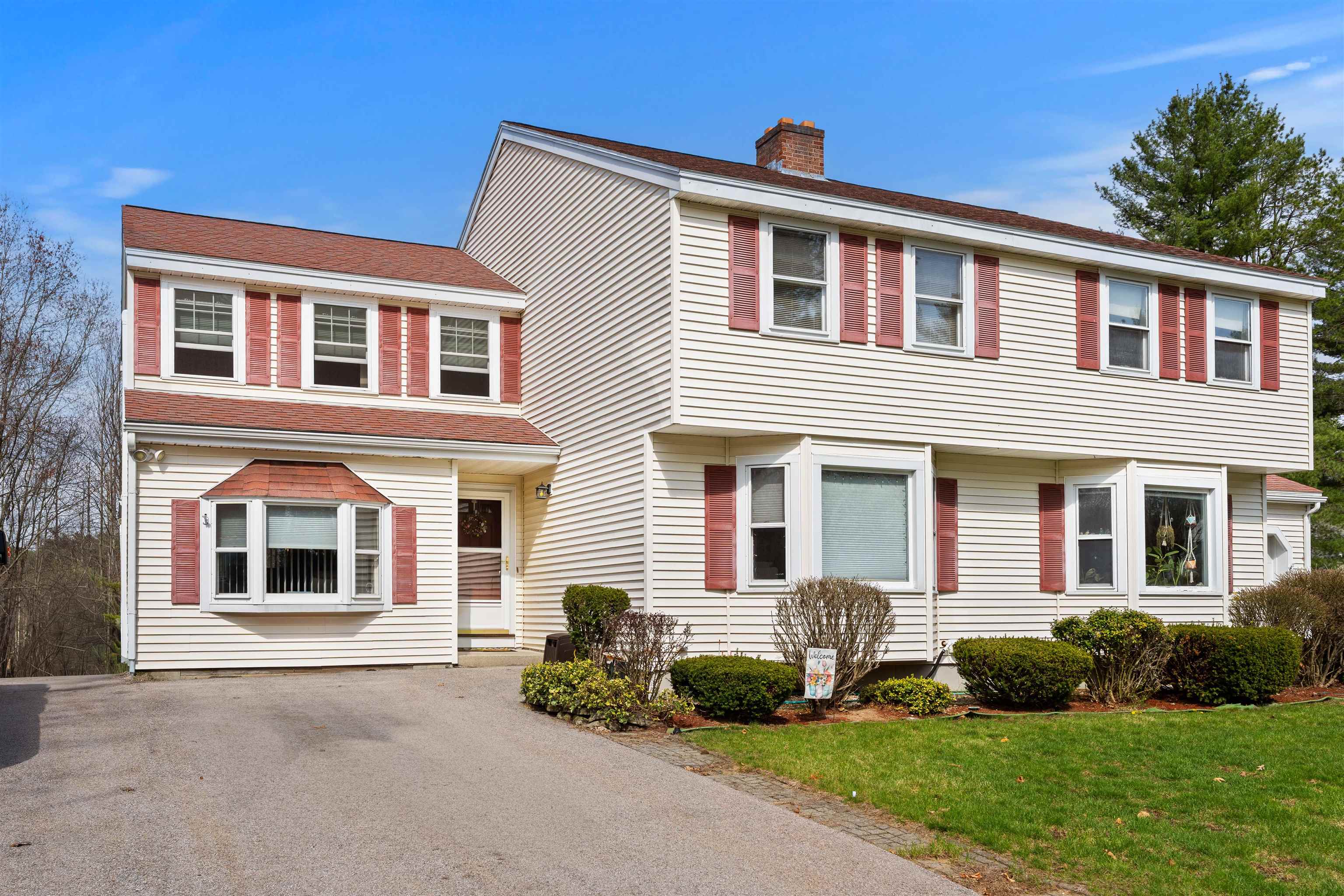 27 Reed Street, Unit A Londonderry, NH 03053 - Photo 2 of 24