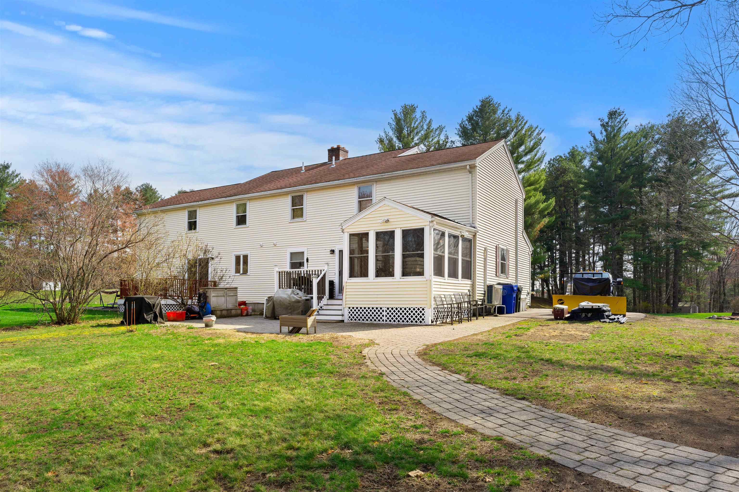 27 Reed Street, Unit A Londonderry, NH 03053 - Photo 22 of 24