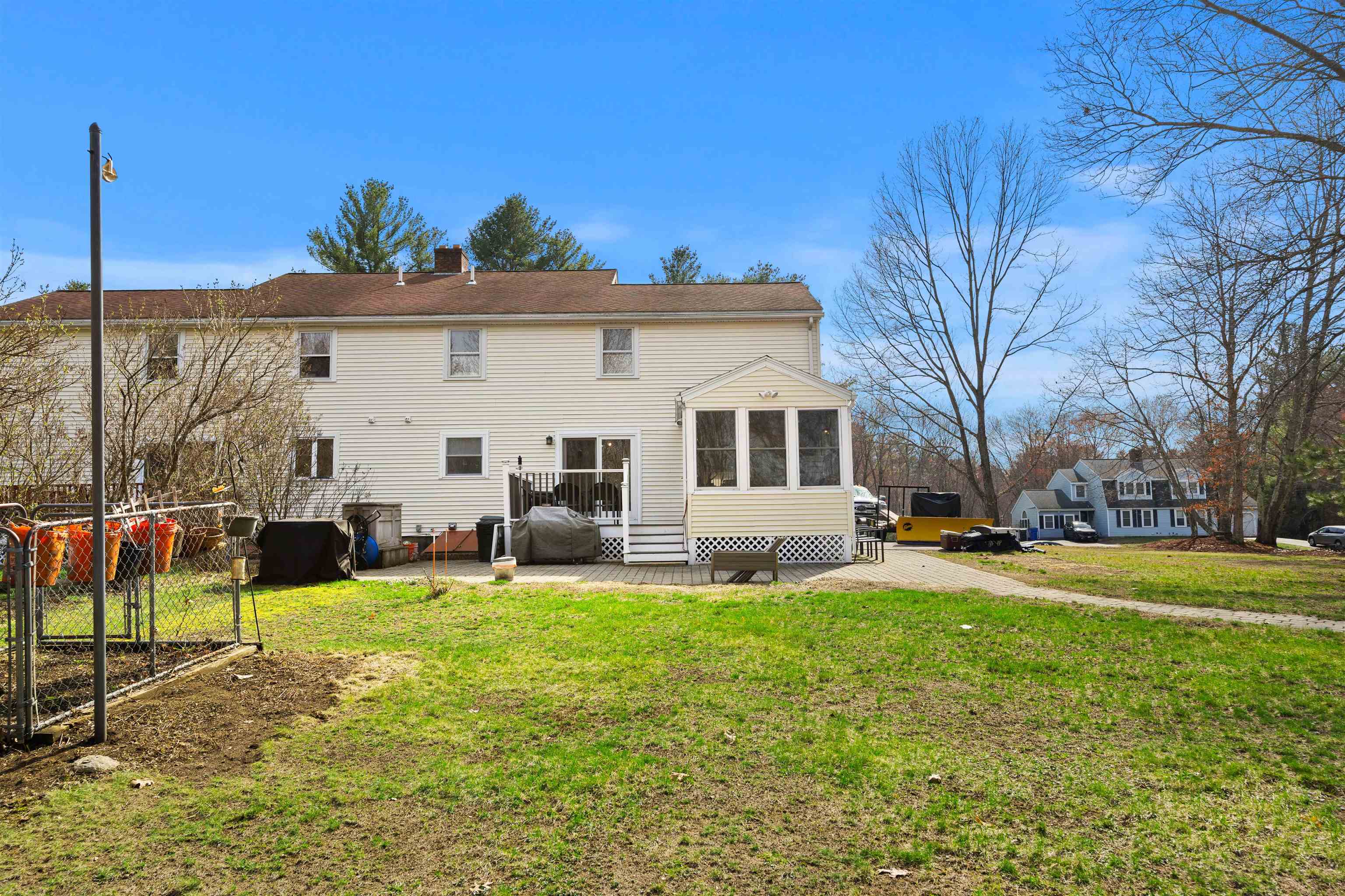 27 Reed Street, Unit A Londonderry, NH 03053 - Photo 23 of 24